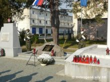 Velite pozemnch sl navtvili posdky na vchode Slovenska 
