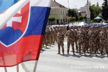 Na Cyprus odchdza alia rotcia slovenskch vojakov   AVZO